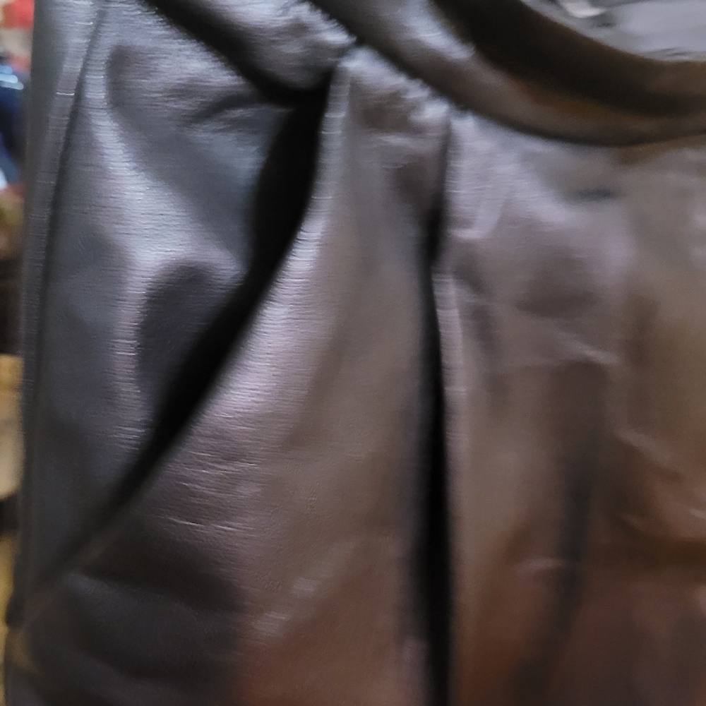 Shorts - Picture 4 of 6